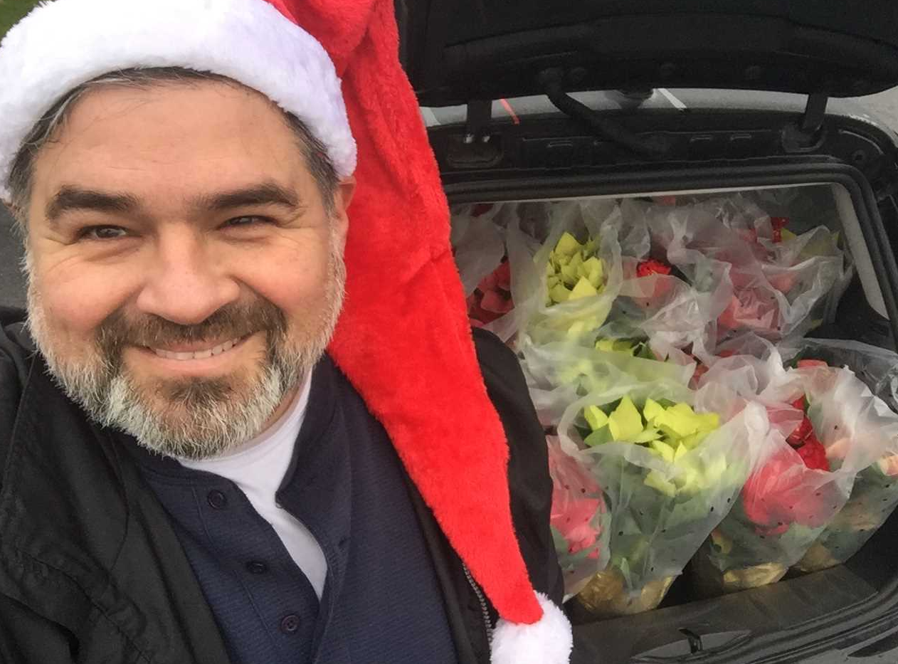  Wally Olivieri and van full of poinsettias